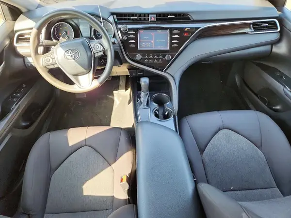 4T1B11HK1JU582200 2018 TOYOTA CAMRY - Image 8