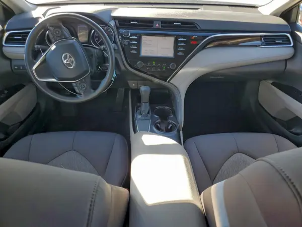 4T1B11HK1JU584612 2018 TOYOTA CAMRY - Image 8