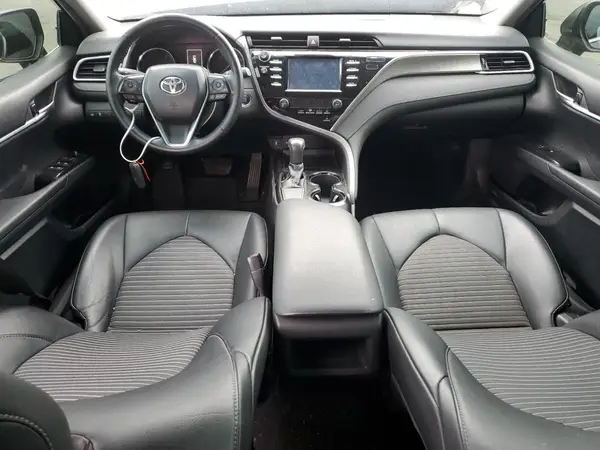4T1B11HK1JU585422 2018 TOYOTA CAMRY - Image 8