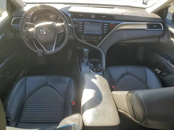 4T1B11HK1JU586683 2018 TOYOTA CAMRY - Image 8