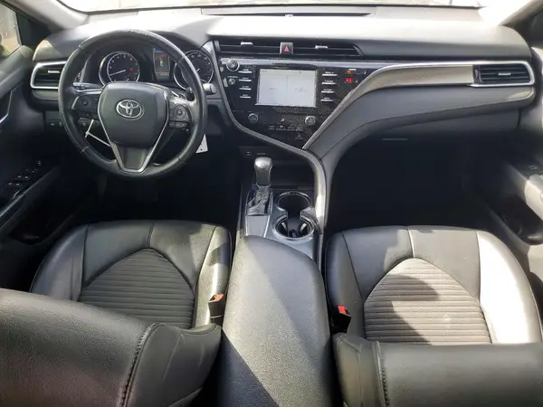 4T1B11HK1JU588112 2018 TOYOTA CAMRY - Image 8