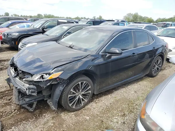 4T1B11HK1JU589812 2018 TOYOTA CAMRY - Image 1