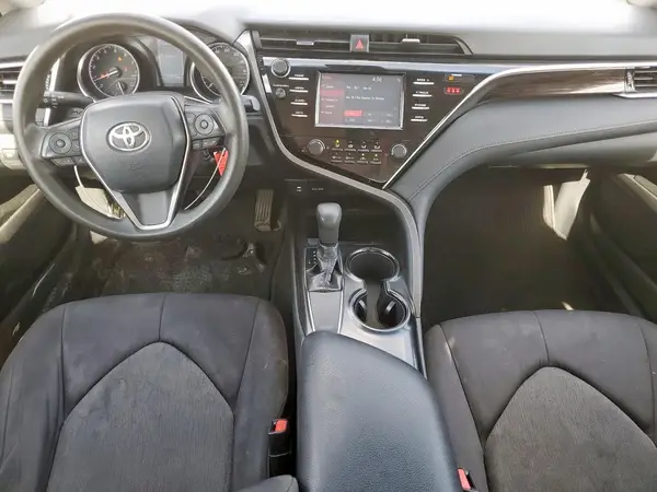 4T1B11HK1JU589955 2018 TOYOTA CAMRY - Image 8