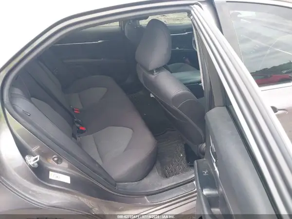4T1B11HK1JU590202 2018 TOYOTA CAMRY - Image 8