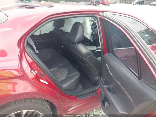 4T1B11HK1JU591267 2018 TOYOTA CAMRY - Image 8
