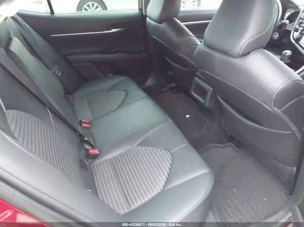 4T1B11HK1JU593438 2018 TOYOTA CAMRY - Image 8
