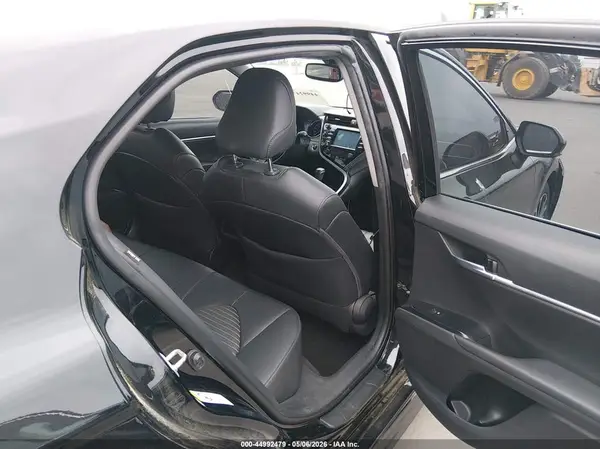 4T1B11HK1JU593553 2018 TOYOTA CAMRY - Image 8
