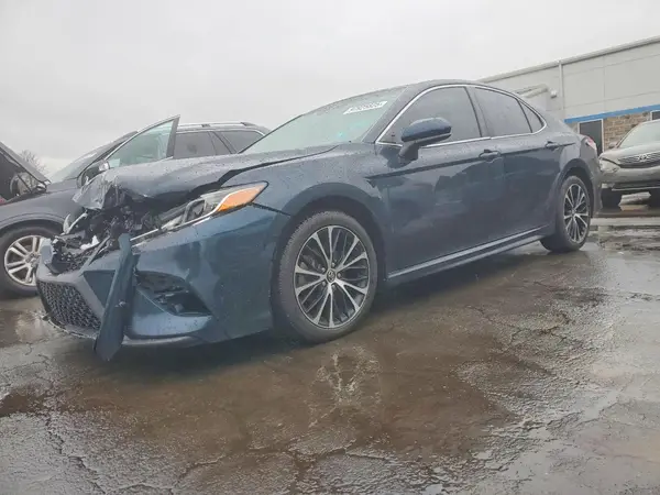 4T1B11HK1JU596209 2018 TOYOTA CAMRY - Image 1