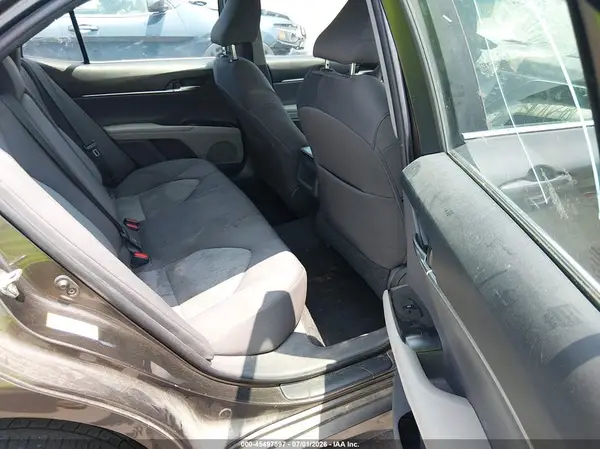 4T1B11HK1JU598932 2018 TOYOTA CAMRY - Image 8