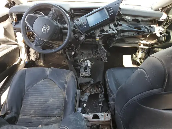 4T1B11HK1JU599322 2018 TOYOTA CAMRY - Image 8