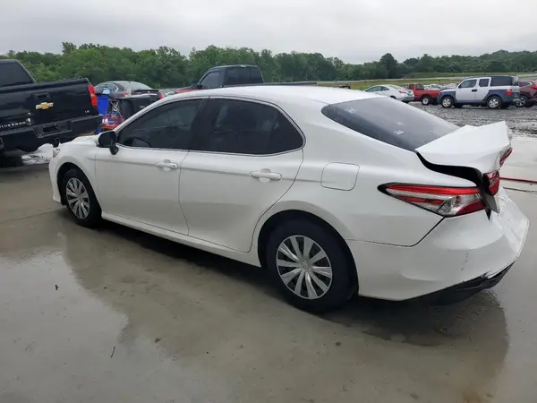 4T1B11HK1JU600291 2018 TOYOTA CAMRY - Image 2