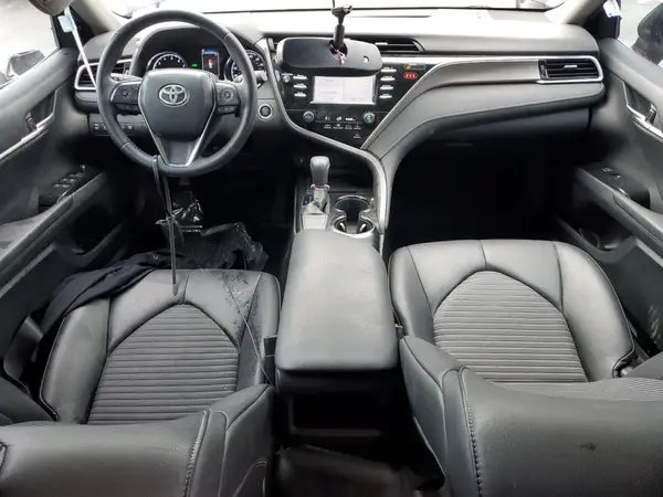 4T1B11HK1JU600565 2018 TOYOTA CAMRY - Image 8