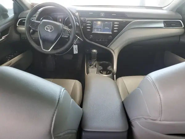 4T1B11HK1JU604762 2018 TOYOTA CAMRY - Image 8