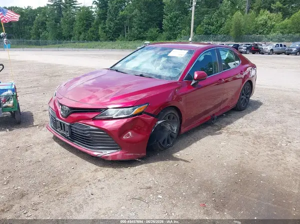 4T1B11HK1JU604907 2018 TOYOTA CAMRY - Image 2