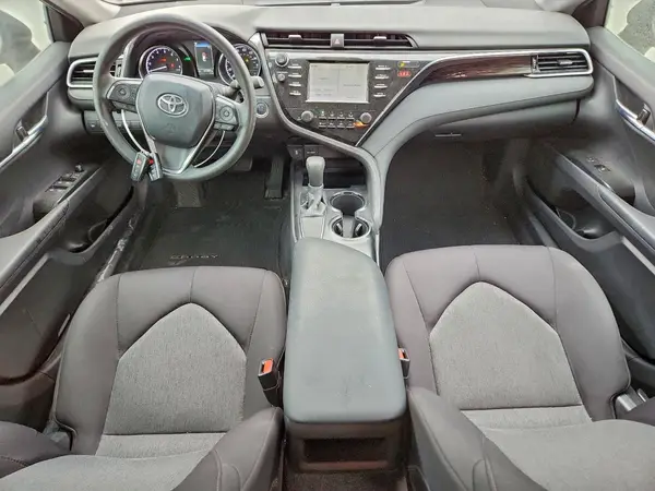 4T1B11HK1JU605233 2018 TOYOTA CAMRY - Image 8