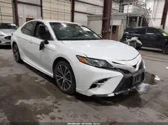4T1B11HK1JU607130 2018 TOYOTA CAMRY