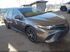 4T1B11HK1JU607693 2018 TOYOTA CAMRY