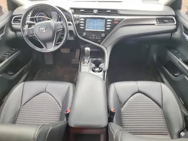4T1B11HK1JU608682 2018 TOYOTA CAMRY - Image 8