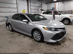 4T1B11HK1JU609475 2018 TOYOTA CAMRY