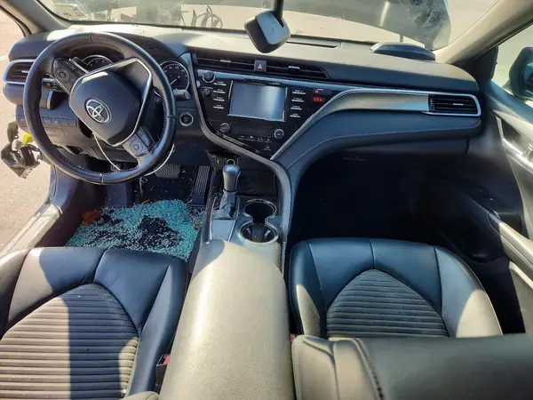 4T1B11HK1JU612179 2018 TOYOTA CAMRY - Image 8