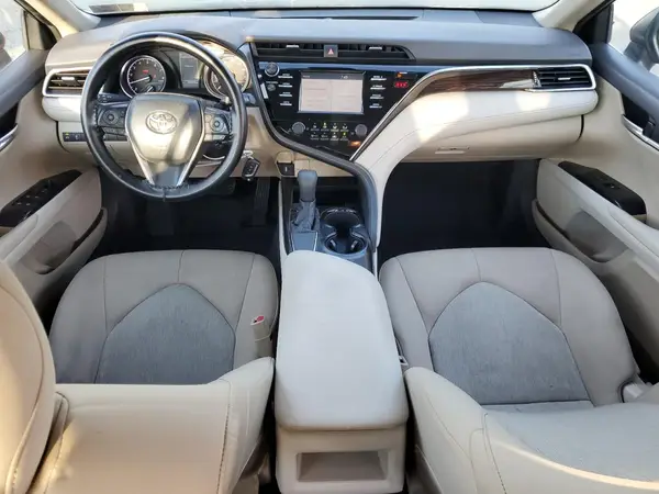 4T1B11HK1JU613557 2018 TOYOTA CAMRY - Image 8