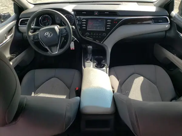 4T1B11HK1JU613963 2018 TOYOTA CAMRY - Image 8