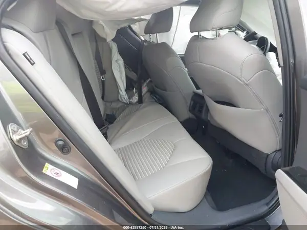 4T1B11HK1JU614904 2018 TOYOTA CAMRY - Image 8