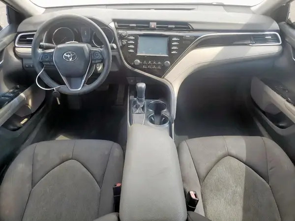 4T1B11HK1JU615793 2018 TOYOTA CAMRY - Image 8