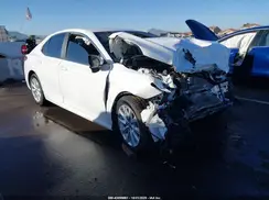 4T1B11HK1JU624137 2018 TOYOTA CAMRY