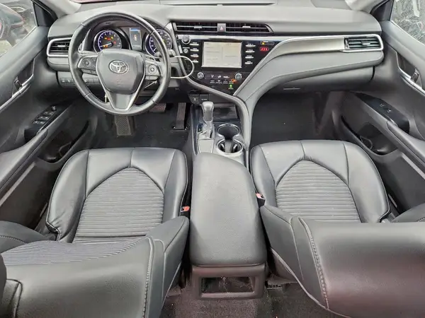 4T1B11HK1JU624784 2018 TOYOTA CAMRY - Image 8