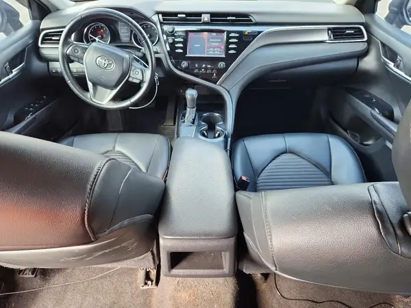 4T1B11HK1JU626065 2018 TOYOTA CAMRY - Image 8