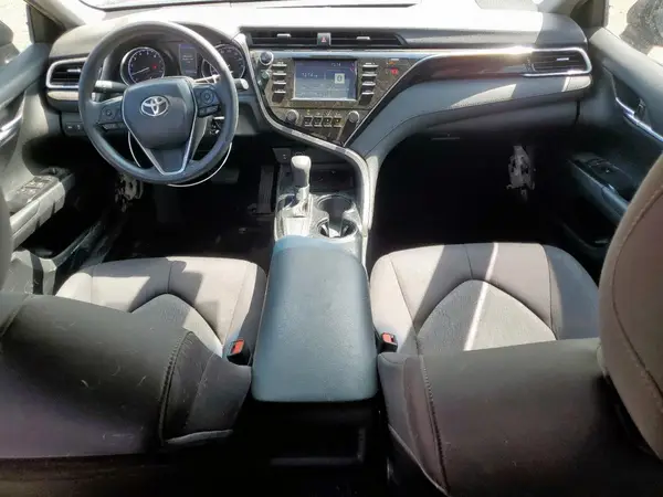 4T1B11HK1JU628849 2018 TOYOTA CAMRY - Image 8