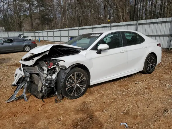 4T1B11HK1JU629497 2018 TOYOTA CAMRY - Image 1