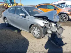 4T1B11HK1JU631086 2018 TOYOTA CAMRY