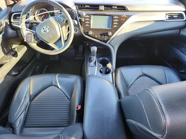 4T1B11HK1JU631637 2018 TOYOTA CAMRY - Image 8