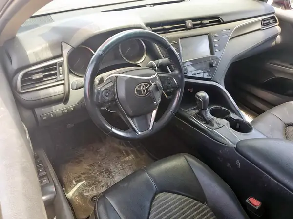 4T1B11HK1JU632755 2018 TOYOTA CAMRY - Image 8