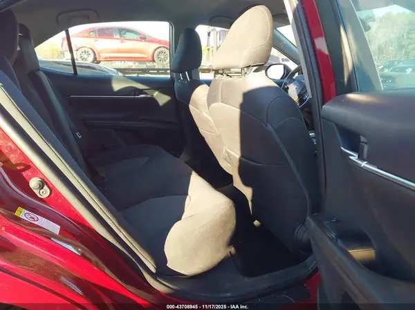 4T1B11HK1JU632870 2018 TOYOTA CAMRY - Image 8