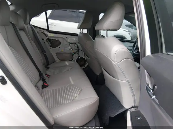 4T1B11HK1JU633453 2018 TOYOTA CAMRY - Image 8