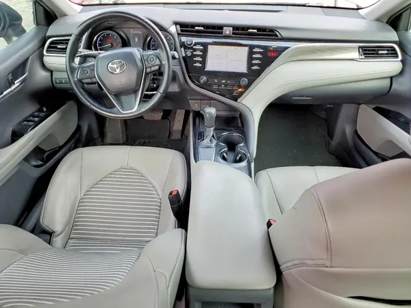 4T1B11HK1JU634974 2018 TOYOTA CAMRY - Image 8