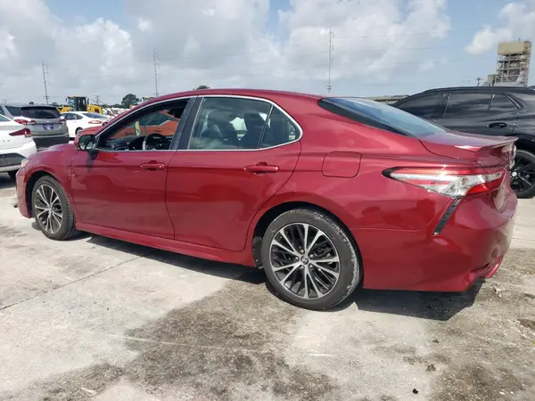 4T1B11HK1JU636255 2018 TOYOTA CAMRY - Image 2