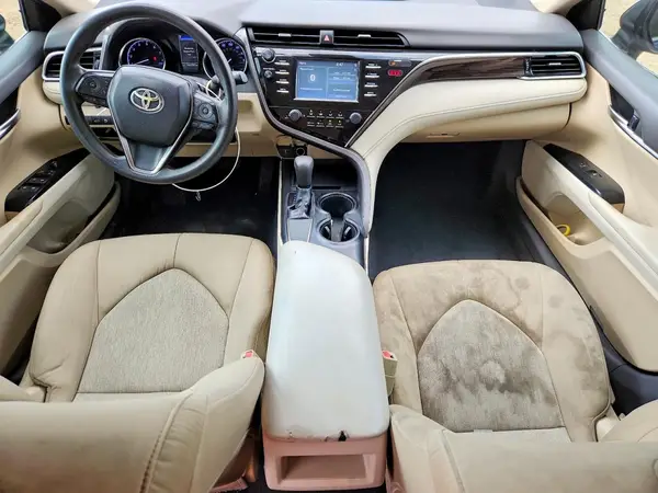 4T1B11HK1JU637082 2018 TOYOTA CAMRY - Image 8
