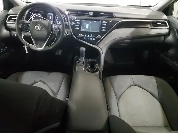 4T1B11HK1JU639141 2018 TOYOTA CAMRY - Image 8