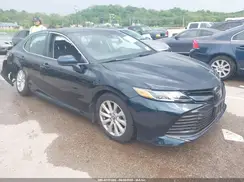 4T1B11HK1JU639737 2018 TOYOTA CAMRY
