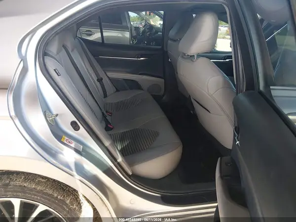 4T1B11HK1JU644355 2018 TOYOTA CAMRY - Image 8