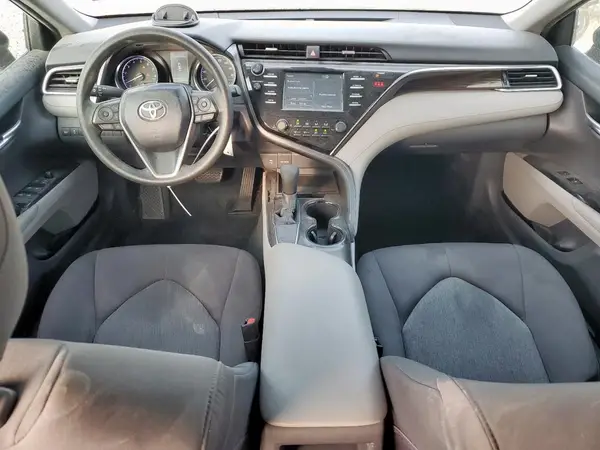 4T1B11HK1JU645814 2018 TOYOTA CAMRY - Image 8