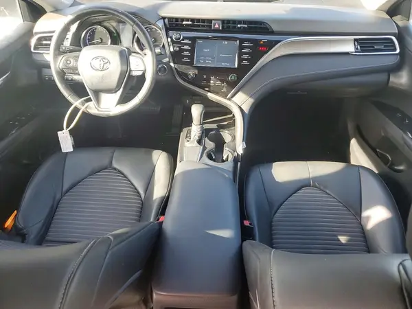 4T1B11HK1JU646672 2018 TOYOTA CAMRY - Image 8