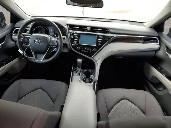 4T1B11HK1JU650186 2018 TOYOTA CAMRY - Image 8