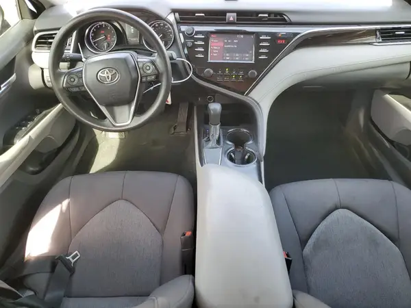 4T1B11HK1JU650351 2018 TOYOTA CAMRY - Image 8