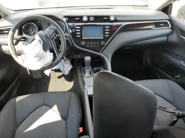4T1B11HK1JU651354 2018 TOYOTA CAMRY - Image 8