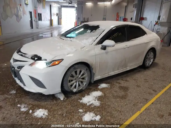 4T1B11HK1JU655503 2018 TOYOTA CAMRY - Image 2